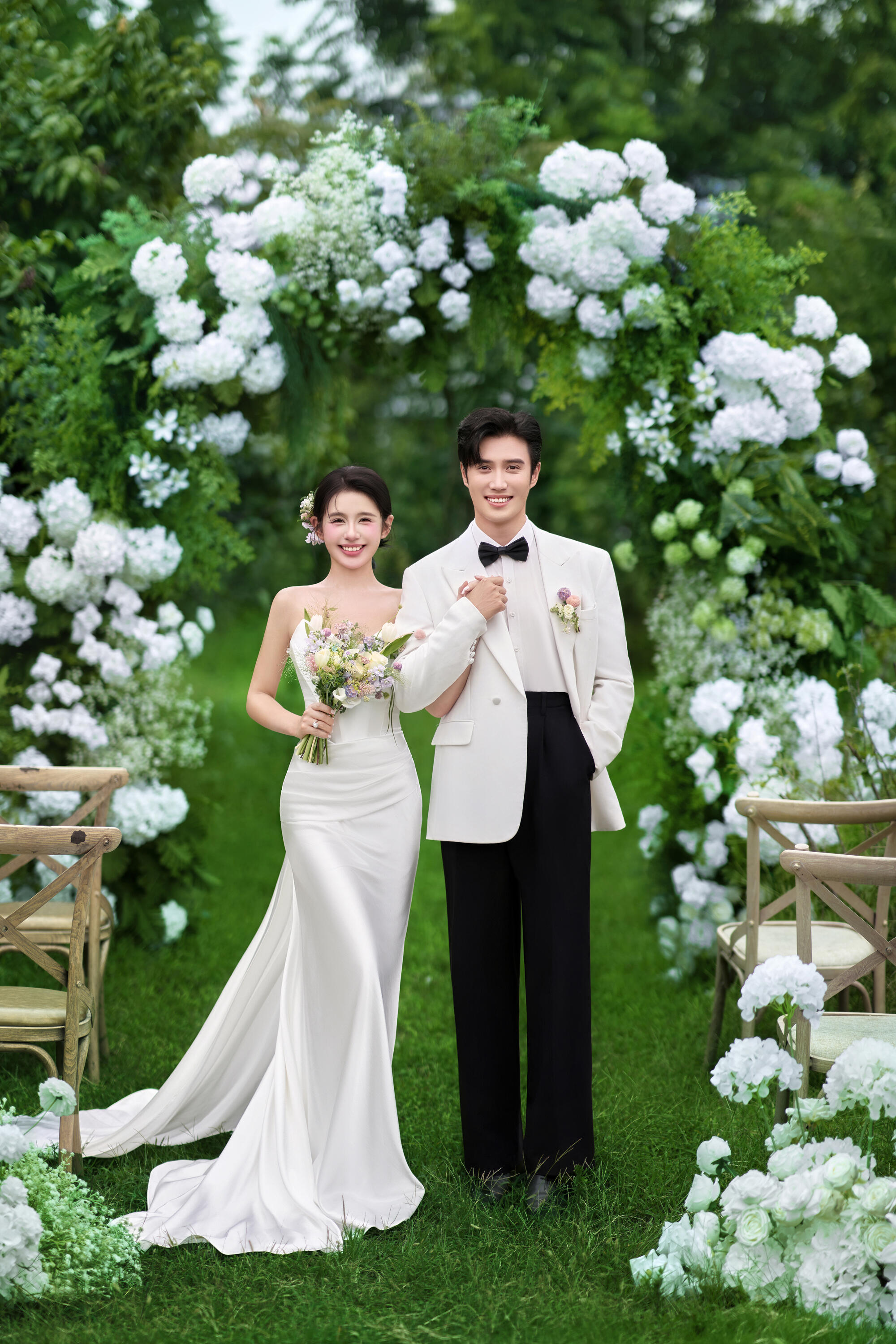 绣球花拱门婚纱风格 AI 合成示意，非真实客户成片